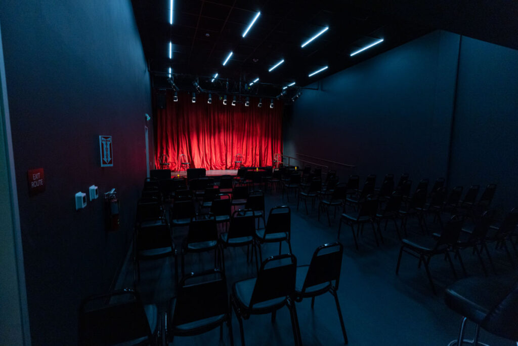 Best Stand Up Comedy Courses to Take 10 All Out Comedy Theater